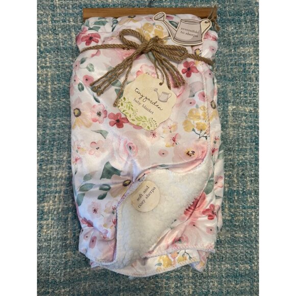 REDUCED NWT Baby Blanket Pink Floral Soft Cozy Sherpa Blanket Baby Girl Gift - Picture 1 of 4